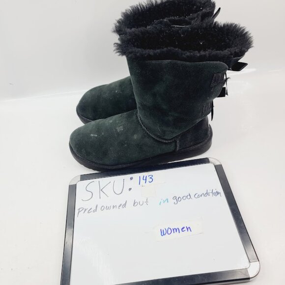 UGG Women's Black Bailey Bow II  Suede Ankle Winter Snow Boot Size 8 - Picture 7 of 7
